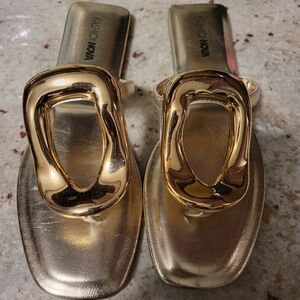 Fashion Nova Gold Women's Sandals